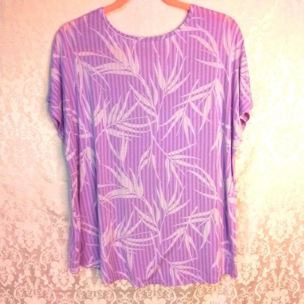 Lands End lavender fern print short sleeved pullover top L
